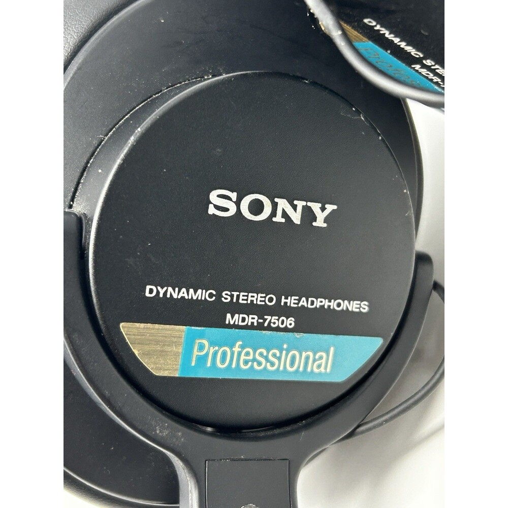 Sony MDR-7506 Professional Studio Monitor Headphones w/ New Velour Ear Pads